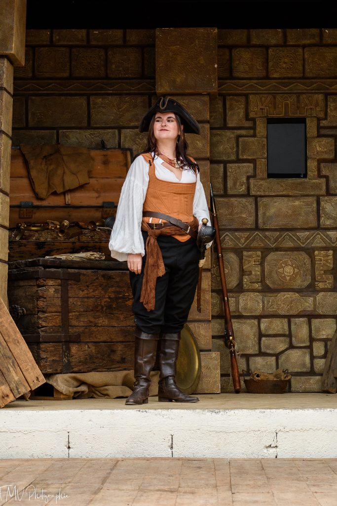 Défilé Mary Read costume pirate